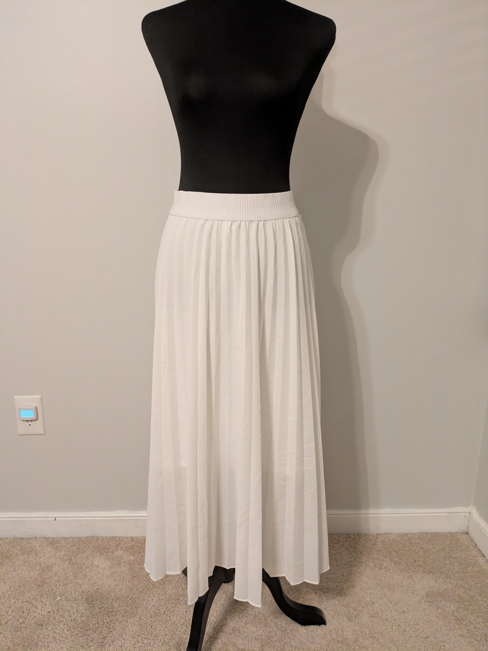 Unbranded White Pleated Maxi Skirt Size 2X Chiffon Lightweight Fairycore